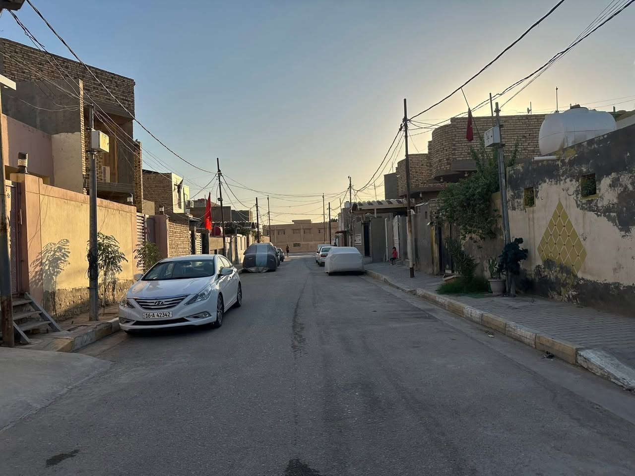 🛑.     دار سكني  للبيع 
المنطقة :  الديوانية / حي الحضاره قرب مدرسه العبير

المساحه : 225
                                     
التفاصيل :  طابــقـين  
 3غرف نوم وصالتين ومدخل واستقبال ومطبخ ومنور عل طول البيت وصحيات داخلية وخارجية وكراج سيارة 

للاستفسار 
     مراجعة مكتب رسول الوزني للعقار  
الديوانية . حي الصدر الاول.شارع اسواق طيبة
 للمعلومات ولمزيد من التفاصيل ⬇️
       مراسلة الصفحة  
      او الاتصال 
***********
***********
