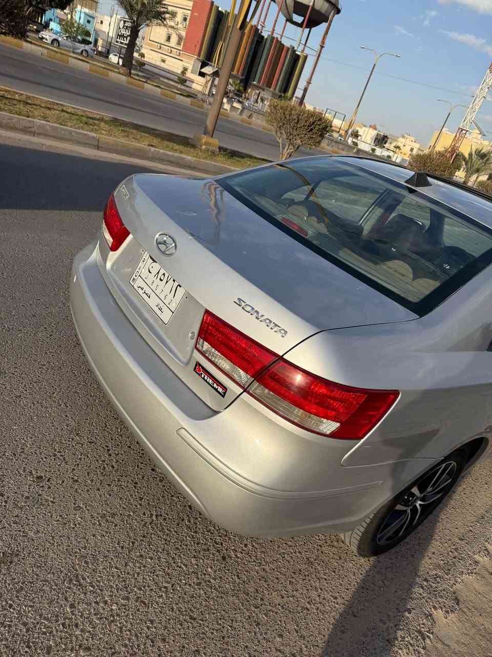 سوناتا 2008 خليجي
السعر 107 ومجال قليل
محرك 2400 دوش المرغوب
رقم بغداد بأسمنا تحويل 
شاشة ام الكاربلي وكاميرا خلفيه
تحكم ستيرن جهتين
كروز سرعة
سلايد روف
بروجكترات
ويل كب رياضي 17 
منظومة عدسات لايت عالي ناصي
 شرط بيهه لايت يسوي الشارع نهار

حجر بيئه بلادي جديد
تخم تاير رياضي جديد 
محرك وكير حاويه مبدلات
صدر امامي خلفي جديد
تبريد ثلاجه
مازدات جدد ومزروعلهن عدسات
مبولشه بالجديد ومسويلها حمام
كشنات مدوشمه 

السيارة بيهه صبغ قطعتين فقط
(باب خلف السايق وجاملغ خلفي اثر طخه دراجه )وبيهه جراد خفيف كلش  مبين بالصور
شواصي لغد دواخل كفاله عامه وسونارهه موجود
مع العلم السياره صارلهه عدنا من 2009 لحد هاللحظه وبالعافيه على الياخذها
*********** بغداد, العراق
