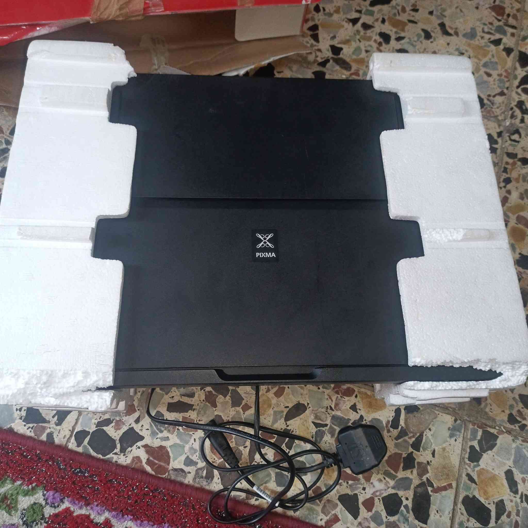كانون مامستخدمه خلاص. متروكه بل مكتبه. حالياا تطبع عادي  عوزها كاترجر ماعرف سسمه. مال الوان سعر 35 وبيها توصيل. مكلف بلنشر .
عنوان بغداد


**إذا كنت صاحب هذا الإعلان وتريد حذفه لأي سبب، رجاءا أرسل رسالة إلى الدعم الفني**