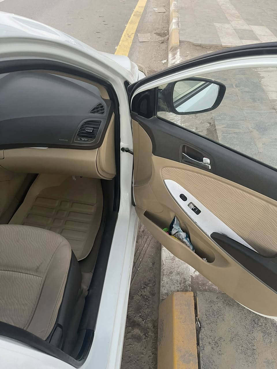 سلام عليكم اكسنت. موديل. 2012 للبيع وارد امريكي. حادثه فخذه ومبدل بنيد واكو. سونار موضح كلشي بي. ناصريه المركز. 

***********
