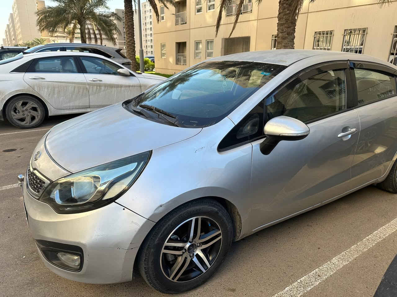 كيا ريو موديل 2012
خليجي مابيهه حادث
بيهه قطع بارد مثل ما موضح بلسونار
مري شفط
تحكمات
شاشه تاب
السعر 85
مكان السياره بسمايه
***********
