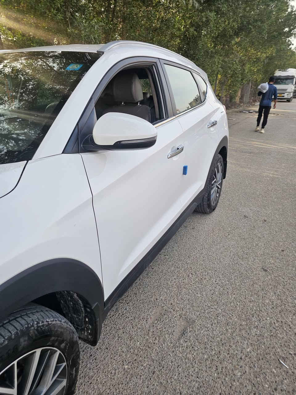 توسان موديل ٢٠ تشغيل عن بعد بغداد بسمي ماشيا ١١٠ سونار موجود عنوان بغداد جكوك  *********** سعرهه ٢٠٠ قفل
