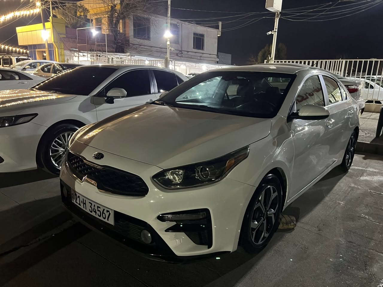 السلام عليكم سيارة فورتي موديل 2021 وارد
2 قطعة صبغ جاملغ وبنيد بدون دواخل
رقم وسنوية جديد شرط تحويل
ماشية 60
السعر 132 
للاتصال ***********
مكان سيارة سليمانية
محرك وكير بشرط
