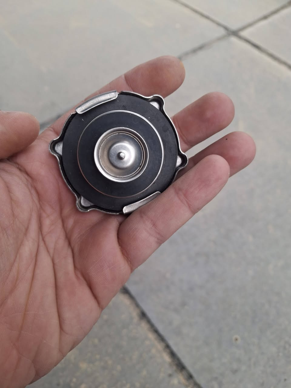 قبق راديتر عدد ٢ مال  جيب كراند شيروكي موديل ١٩٩٩-٢٠٠٤ 
نظيفات جدا اخو الجديد سعرهن ٢٠ الف  عدا التوصيل
مكاني بغداد الدورة


**إذا كنت صاحب هذا الإعلان وتريد حذفه لأي سبب، رجاءا أرسل رسالة إلى الدعم الفني**