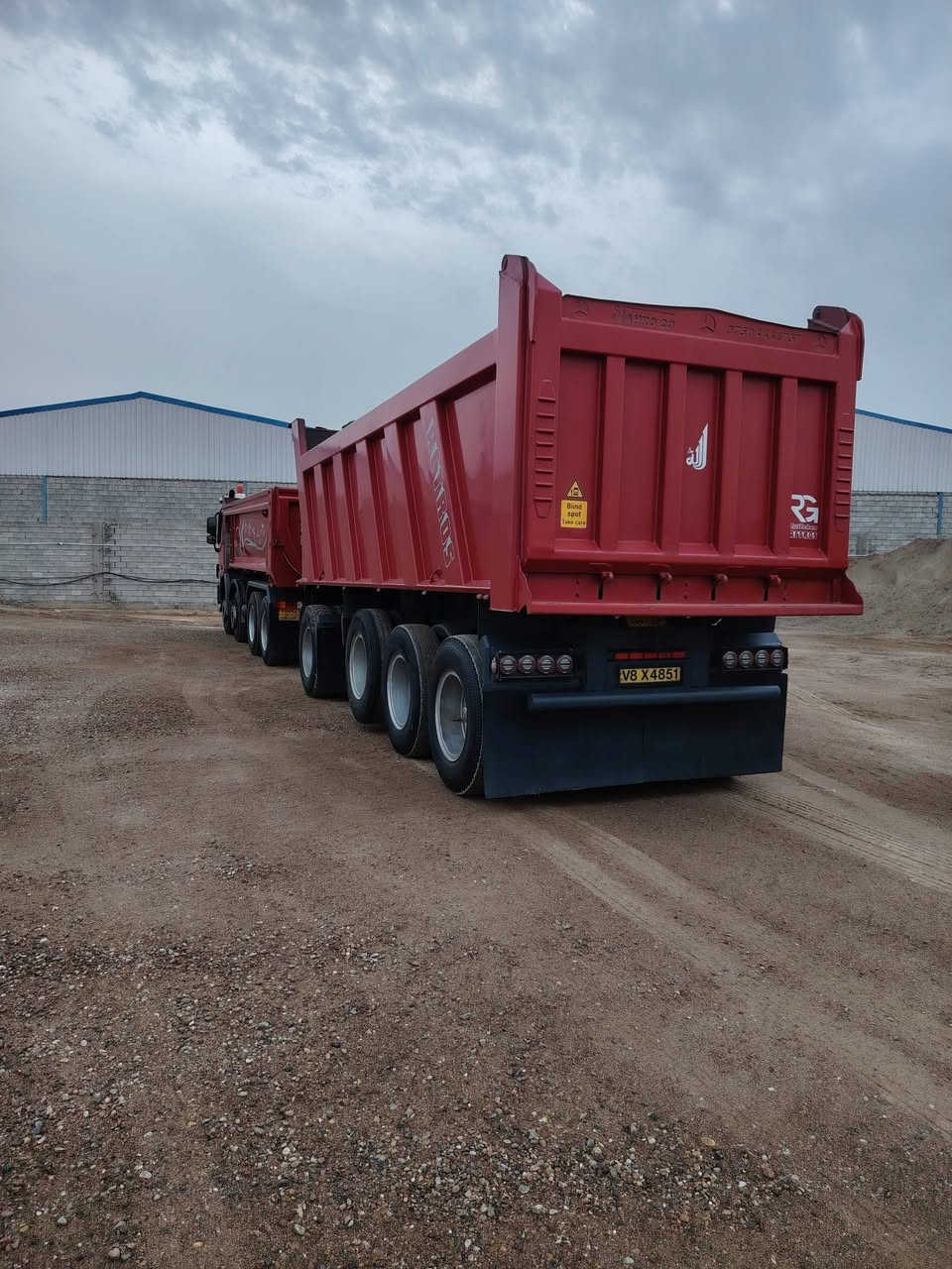 السلام عليكم
قاطره مقطوره 3 لوحات

حجم 4851

مجموعه جي اف 5 فحله

رباط 24 بلادي
***********
