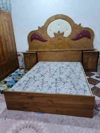 غرفة نوم خمسه قطع مستعمل شهر واحد  فقط اخو الجديد ت/07756884776