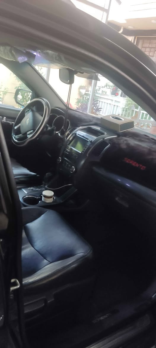 السلام عليكم ورحمة الله وبركاته 
كيه سورنتو موديل 2011 وارد امريكي موصفات كويتي او خليجي موصفات كامل موصفات 1/1 بصمه تشغيل وبصمت ابواب بنو راما فتحات سلايت روم دفع رباعي ومثبت سرعه ومانع انزااق ونزول منحدرات ونضام ايكو اقتصاد وعادي 6سلندر مكينه دوش 3500مبدله حاويه وصل ضمان موجود رقم بغداد باسمي جديد سياره جاهزه معنا كلمه وارده بنيد ونصف جاملغ ابيع قطعتين صبغ ارباكات كلها سليمه مابيه شي سماعات انفنتي مضخم 3قطع تبريد 7راكب كشنات تدفئه تحكم كهرباء فول موصفات بيع سريع سعر 127ورقه بيه مجال بسيط حك جيه فقط لاستفسار *********** بيع نقد فقط لامراوس ولا اقصاط مكان سياره الانبار الرمادي حي قادسيه ثانيه قرب شارع 30 الرمادي, الأنبار
