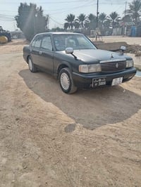 تويوتا كراون • موديل ٩٤ • محرك وكير مكفول