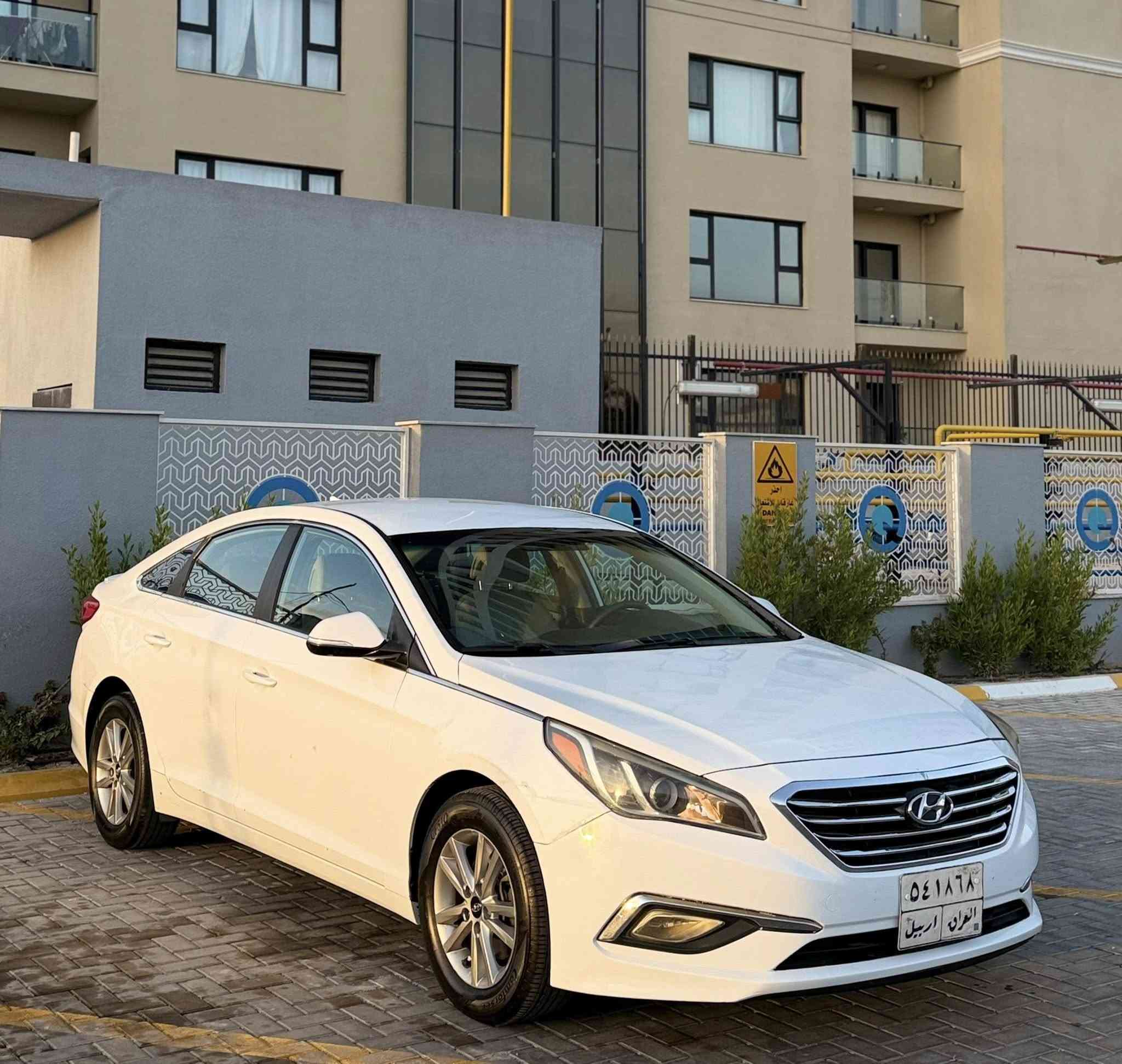 يالله سلام عليكم سوناتا موديل 2017
صور حادثها واضحه بلمنشور 
بيها رشات صبغ اثر تشليع 
سياره جاهزه خير من الله بسم. 
عربي تحويل ثاني يوم مكان سياره
بغداد حي الجهاد للاستفسار 
***********
***********
السعر 90 ورقه قفل قفل 
وما أتوقع اكو هيج سعر ابد
