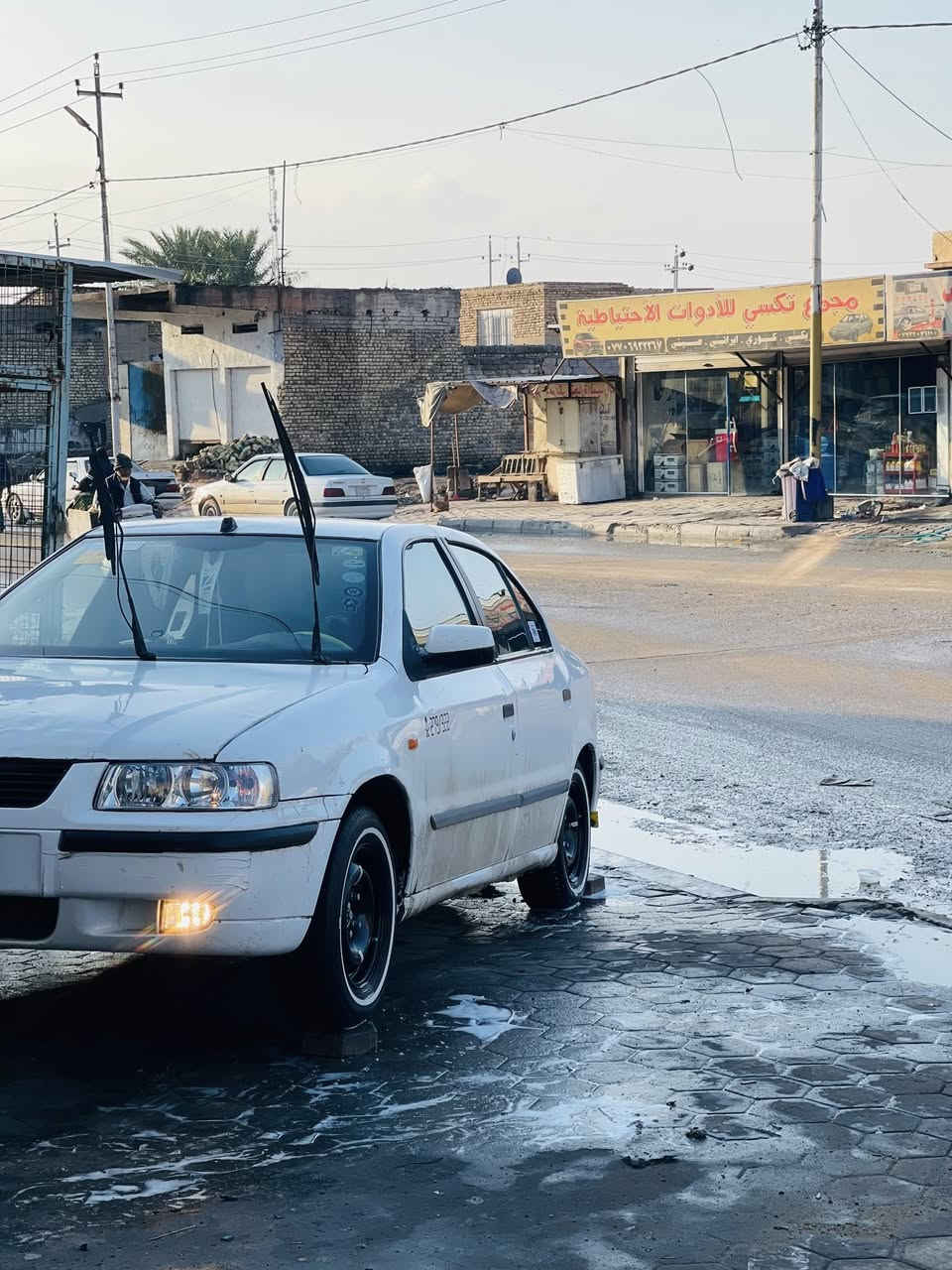 سلام عليكم اخوان سمند مديل ١١ سياره بيها ضربه باب ودوس وهلالات معمره وبيها طخات رقم ميسان تحويل ثاني يوم عوزها صدر بس عنواني كوت دور العمال سعرها ب٣٥ وبيها مجال خاص مفتوح ***********
