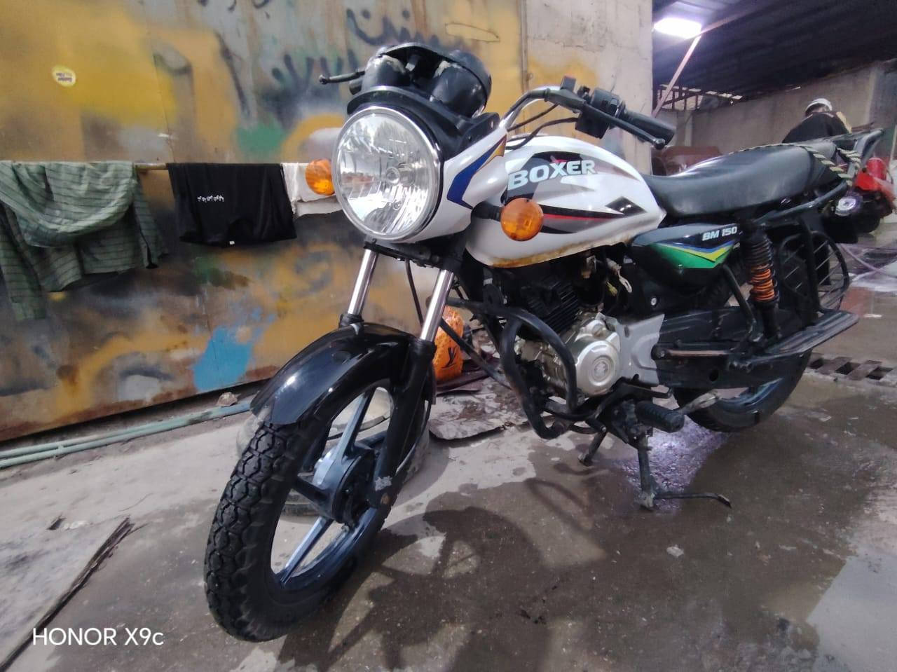 سلام عليكم ورحمة الله وبركاته
بوكسر كلاسك

مديل ٢٢

الون ابيض

اوراق اصولي بسمي بوجهك للترقيم

كفاله من كلشي ما عده المحرك بي خيط بخار

سعر مليون و٤٠٠ وبيه مجال للطيبين

مكان كربلاء حي العسكري العابد

للتواصل والاستفسار اتصل وتدلل لا تراسلني 
***********
