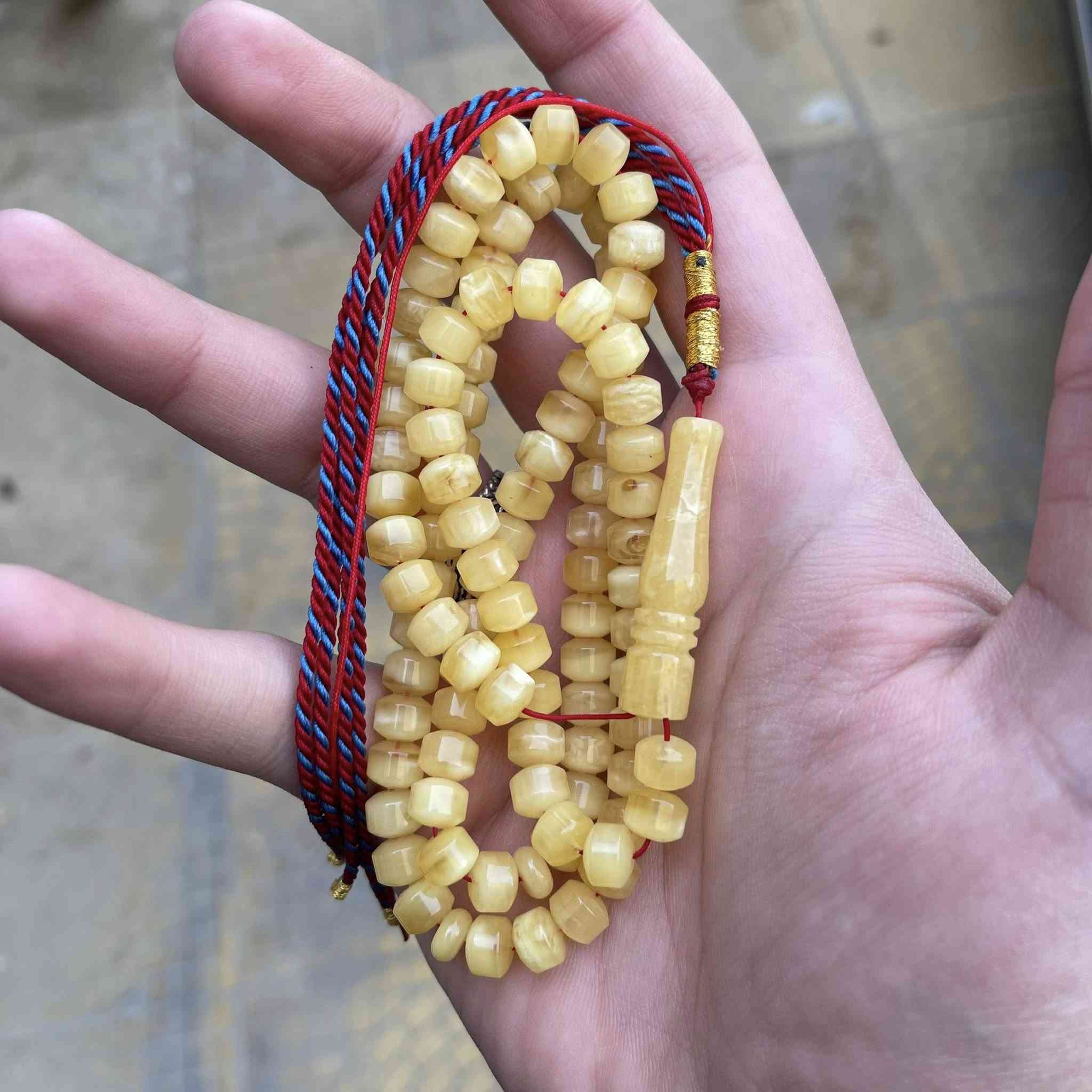 ٤ مسابيح كهرب سوبرات
كهرب بولوني قديم تربل سوبر خامة شجرية فرز الكويت دبل فواصل شاهد ستندر تفاصيل المسباح : 

الوزن : ٤٠ غرام
العدد : ٥٧ حبة

كهرب كلنكرادي جبس شجري تربل سوبر شاهد ستندر قطعة وحدة تفاصيل المسباح : 

الوزن : ٢٦ غرام
العدد : ٨٩ حبة
القياس : ٩،٥ / ٧ ملم

كهرب كلنكرادي خامة مبرگعة جبس تربل سوبر شاهد ستندر قطعة وحدة تفاصيل المسباح : 

الوزن : ٣٩ غرام
العدد : ٩٩ حبة
القياس : ١٠ ملم

كهرب كلنكرادي خامة مشخطة بياض تربل سوبر فرز الكويت شاهد ستندر شجري جميل تفاصيلها :

الوزن : ٣١ غرام
العدد : ٩٩ حبة

ضمان مدى الحياة على المسابيح كهرب حر طبيعي غير معالج مكفول من الاسالة و الضغط و كل انواع المعالجة 

للاستفسار التواصل خاص 
يوجد توصيل لجميع محافظات العراق و شماله ايضاً


**إذا كنت صاحب هذا الإعلان وتريد حذفه لأي سبب، رجاءا أرسل رسالة إلى الدعم الفني**