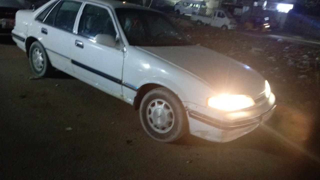 سلام عليكم سياره برنس داوي موديل95كير مكينه مكفولات حداديه جدد دواخل نضافه90من ميه رقمه بغداد نكليزي سنويه28 السعر 37وبيه مجال المكان بغداد الرقم ***********
