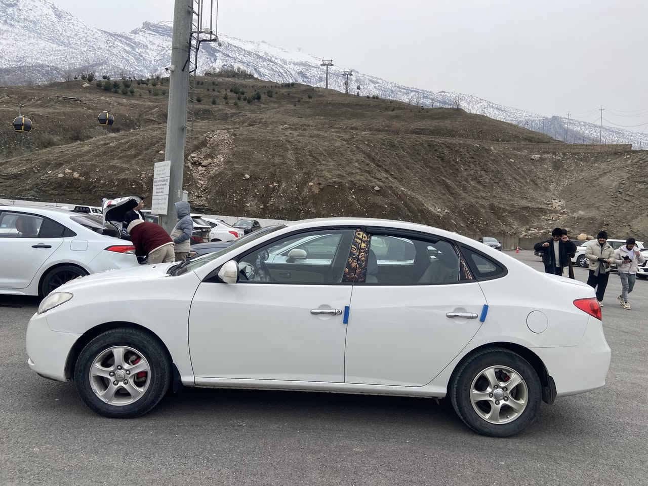 السلام وعليكم 
سياره انترا موديل 2010 للبيع  
شرت التحويل كير مكينه مكفوله السياره 
السعر خاص ماريد واحد يشلع گلبي الشراي بس يتفضل خاص او تصال رقم *********** 
تحياتي 
#الجميع
