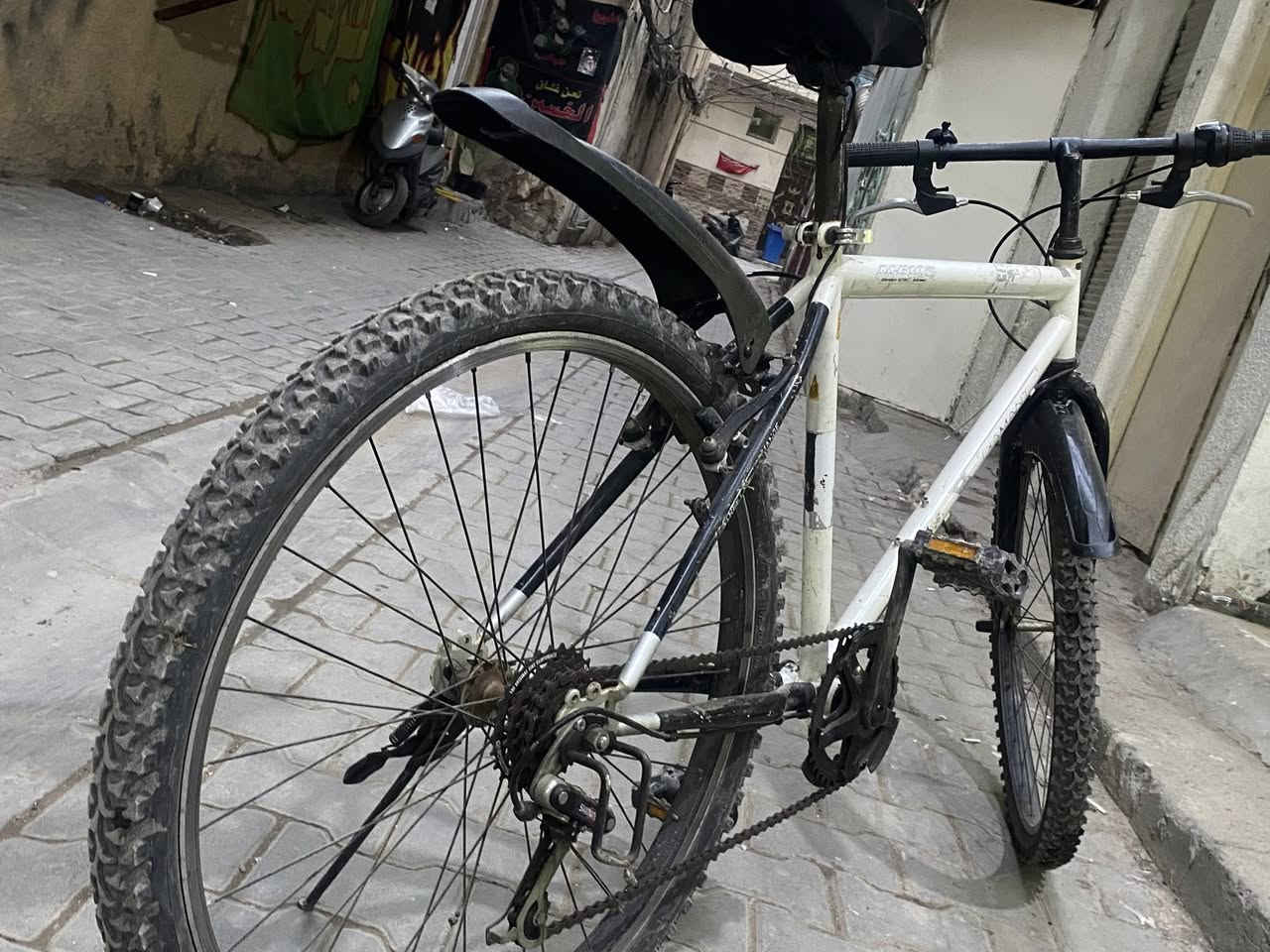 بايسكل باله نضيف ستخدام قليل
حجم 26السعر 100بغداد الكاظمية 
*********** واتساب
