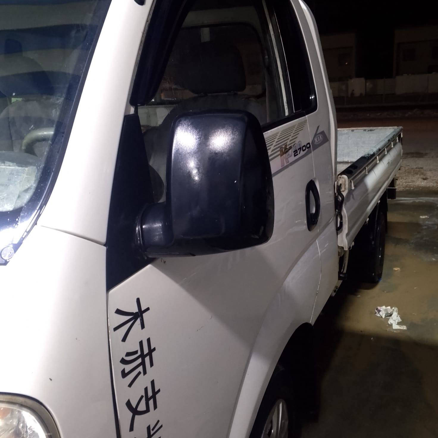 سلام عليكم كيا للبيع مديل 2012 رقم قادسيه مكفولة كفاله عامه مكينه جديده سعرها 90 وبيها مجال مكان نجف هاذه رقمي ***********
