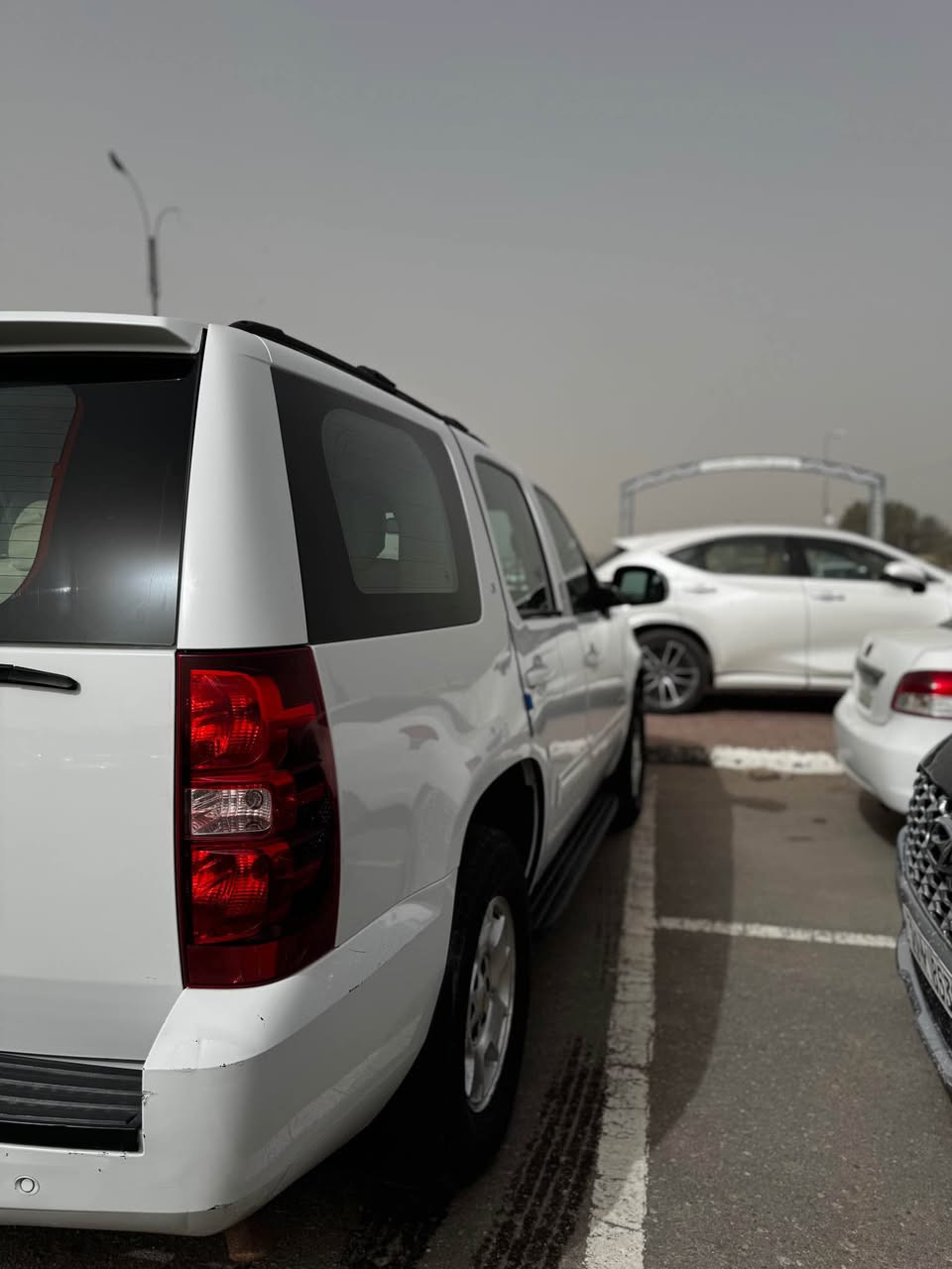 السلام عليكم للبيع شفرليت تاهو 2013 خليجي وكالة الغانم LT السياره شاشه كامره حساسات تحكم ستيرن جهتين    ومنضومه زنون  و مكينة كير اكسل كفاله تبريد قطعتين حداده جديده مابيها نقص برغي 

بيها تبديل باب  الامامي عكس السايق  ومصبوغ
الباب المدكر الامامي وبيها ملاحضات بصيطه بالبدي واضحات بالصوره  رقم بصره سنويه  ٢٧  تحويل ثاني يوم بسمي  السعر ٢٥٠ ورقه وبيها مجال بصيط الشراي يتصل ويدلل  العنوان بصره /شط العرب الكباسي
*********** البصرة, العراق
