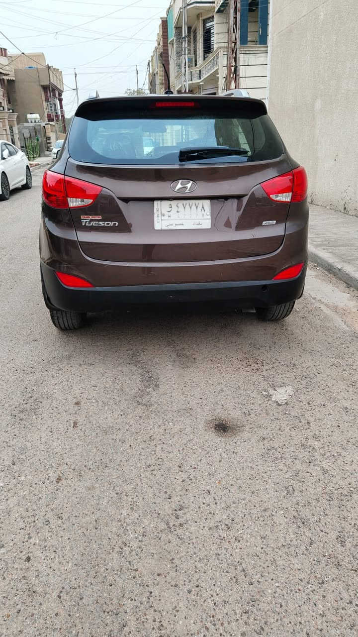 توسان امريكي موديل 2014 مكينه 2400 GDi فور ويل تبريد قطعتين كشنات جلد كهرباء تدفئه بلكشن كير ومحرك مكفول حداديه جديده باتري جديد تخم تاير جديد حادثه موضح بلصور فقط ربع من البنيد من فوك السياره انصبغت الصفحه لان بيه جراد لجماليه فقط كماموضح بلصور قبل وبعد
السعر( 128 $) وبيه مجال بسيط العنوان البياع الرساله الثانيه الاتصال على هذا الرقم***********
