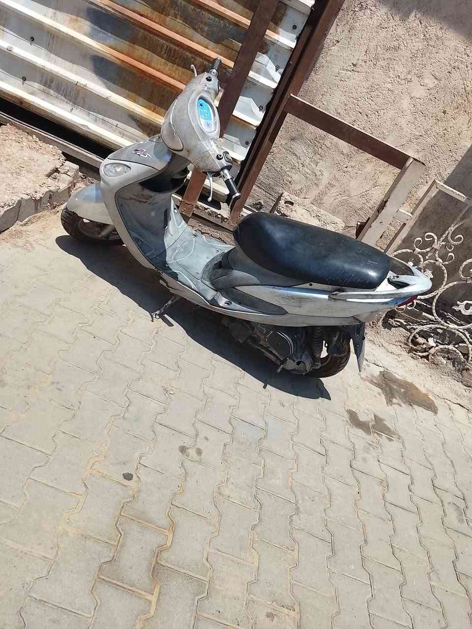 دراجه ماكس للبيع سعر سعر 350 بيها مجال ماكينه ما مفتوحه ***********
