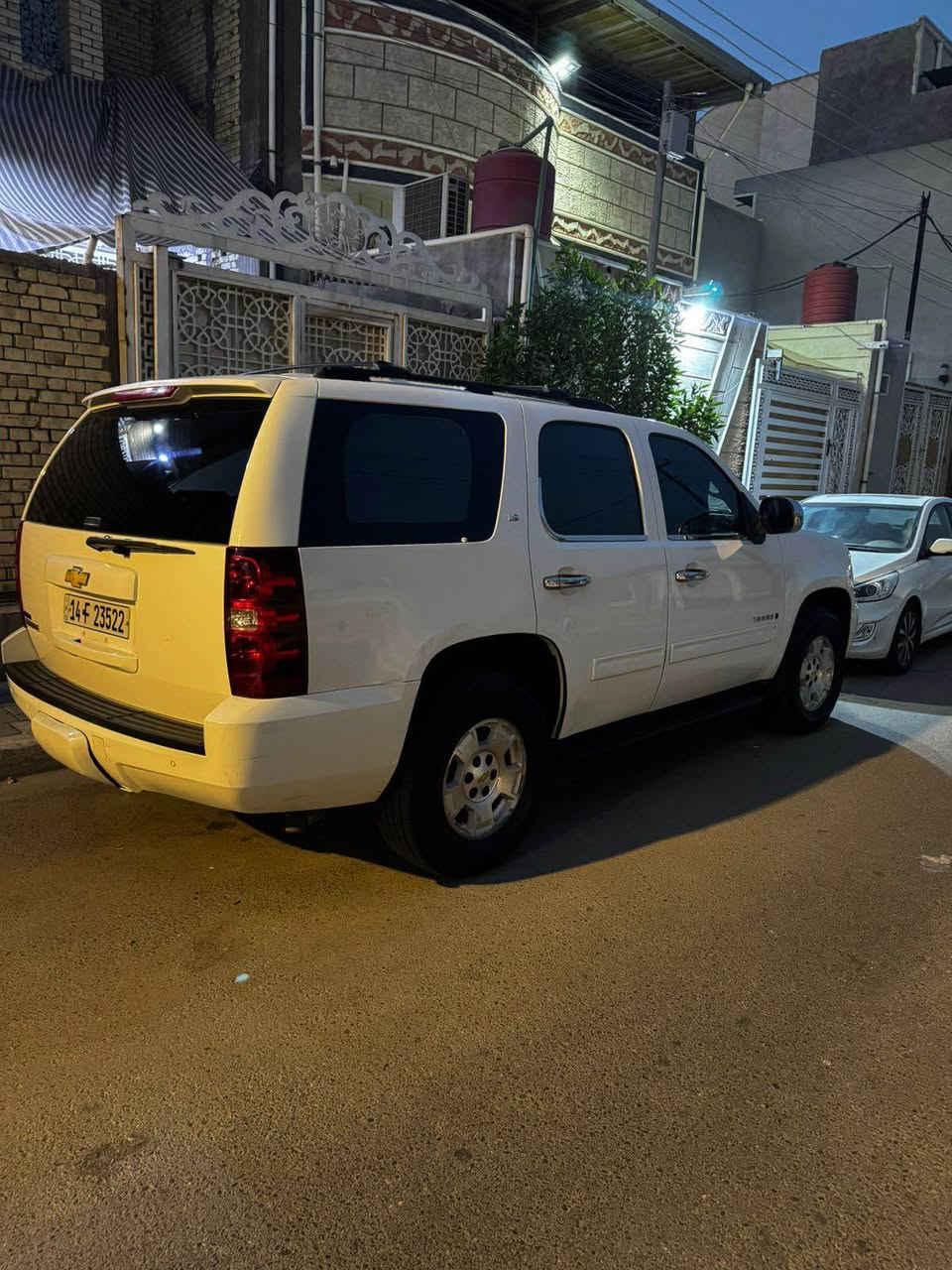 السلام عليكم تاهو مديل 2007 اصل رقم بصره الجديد سنويه جديده شرط التحويل كفاله عامه من الضربه والتبديل والصبغ العام مكينه كير حداديه تبريد جاهزه شرط ترايك 200 للمريخ وارد كندي مري كهرباء باب كهرباء تحكم ستيرن كامره شاشه اصليه سماعات GBL السعر 220 قابل للتفاوض *********** وتساب 24 ساعه البصرة, العراق
