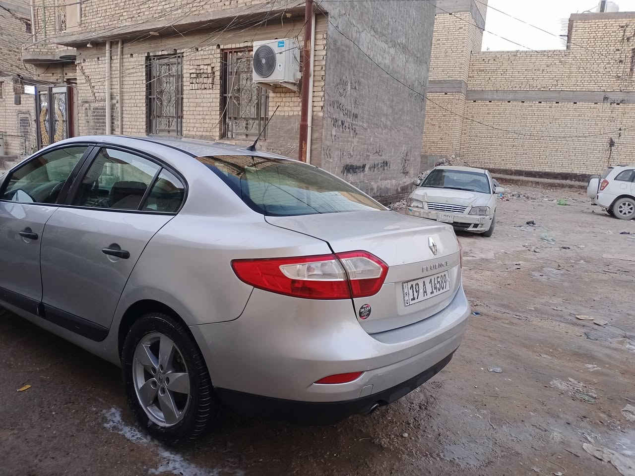 اسلام عليكم 
رينو فلاونس موديل 12
محرك فرنسي قبق اصفرمحرك كير تمام
رقم وسنويه وهزه جديده 
لسنه 31تبريد شقال بيها صبق 
مكان كربلاء قنطره السلام السعر 60وبيها مجال حك الجيه ***********
