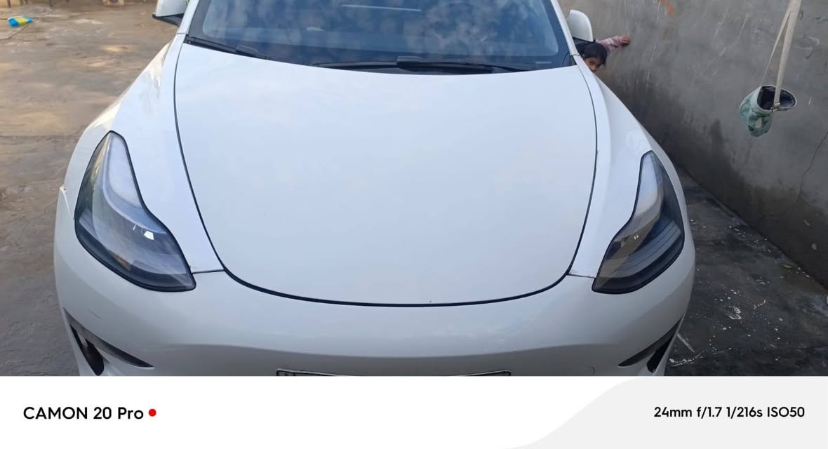 تسلا مودل 3سنكل ماطور موديل 2023 اون لاين اخر تحديث مربوطة فون ماشية ٦٣كم حادث بنيد وقبق جنطة مبدل ابلادي وتصليح جاملغ خلفي السعر ١٥٠ رقم ***********
