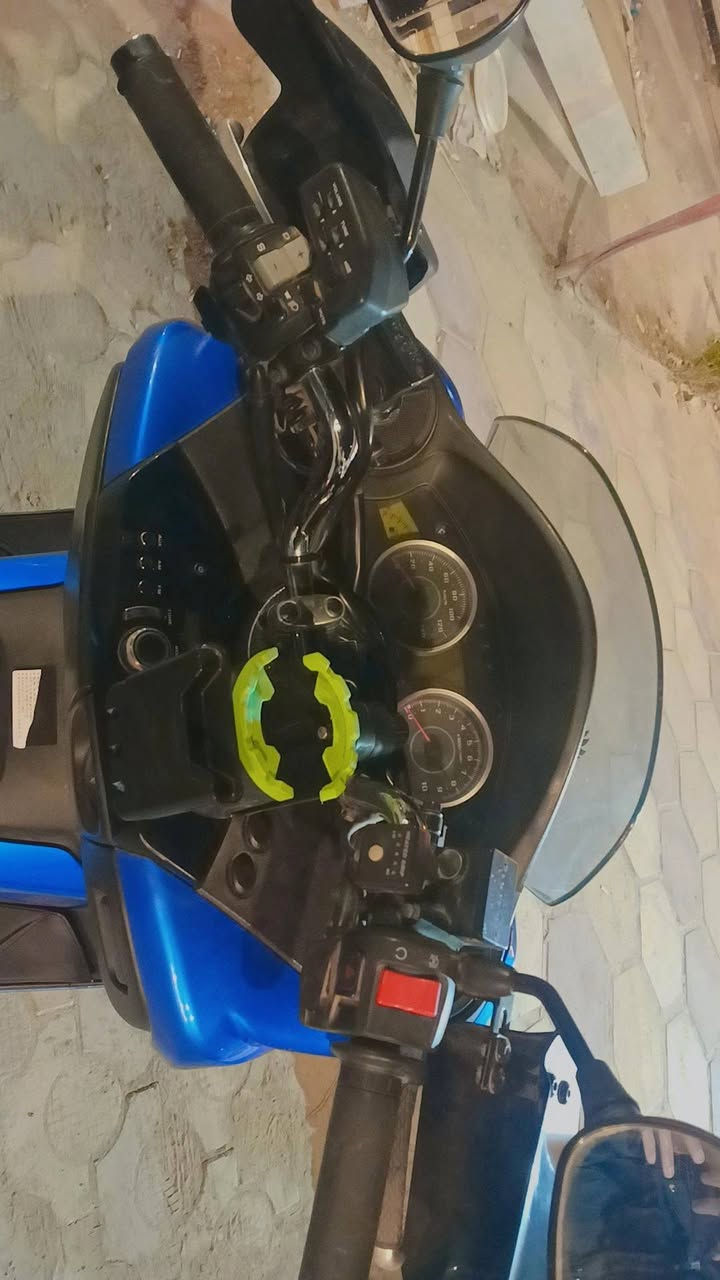 دراجة فورزة صفر 10 رمبة ماشية 38 كفالة اس 7 فول مواصفات كير 7 نمر أربع تحويلات  مسجل  يعله وينصي مع السكليتر نظام مانع نزلاق تحكمات بالقيادة تدفئة يدات  نظام ASجنطة سفر اصليه ماء اخضر زيتي دهن اصلي لايتات عالي وناصي زنون قوي شرط الفحص دراجة تحفة الله شاهد سعرها مناسب " تحياتي مكاني بابل ***********
