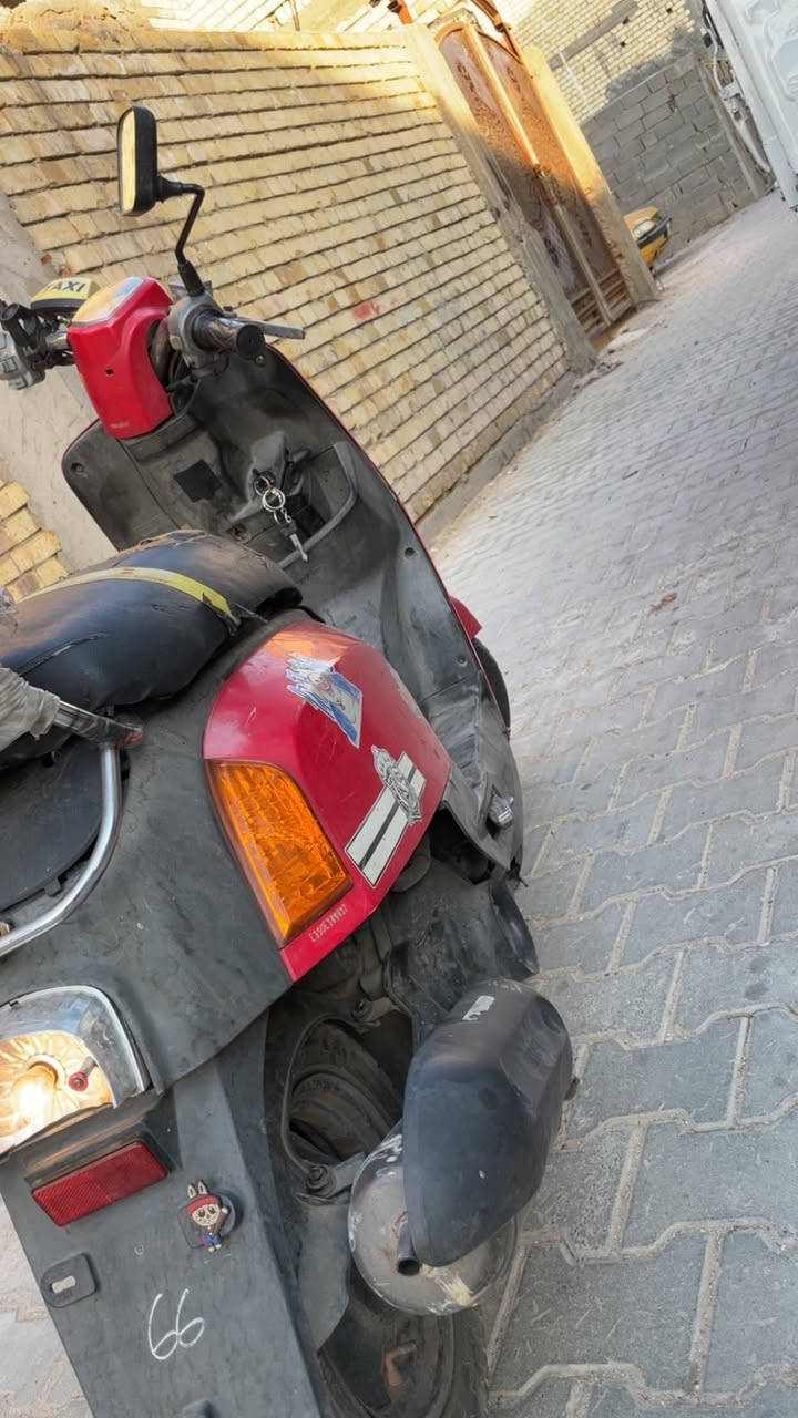 سلام عليكم 

POLICE للبيع

الدراجه كفراتهه مختمم من البرغي للبرغي لون احمر جارد ابلادي

سوادات امولحه 

الدراجه مال چناي 

المكينه برغي ممفتوح بيهه 

بس اني سويت حادث عندي دراجه بطح فه اتكسرت وهملت البوليس   

الدراجه اي نقص مابيهه 

من اشاير بك لايت لايت زنون سكن زنون 

كامله علا اخر حبايه بس رادله بوليش 

المكان بغداد حي اور 

السعر 550

الرقم***********
