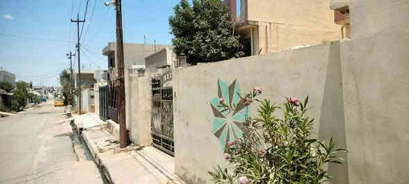 بيت للبيع 200 متر 4 غرف نوم طابقين👇♥️
شوراو پارتی قرب مدرسة خاك 👇♥️
سعر كلش مناسب بسعر الارض تگدر♥️👇 تصبغها وترميم 👇♥️
السعر ٦١ مليون ومجال بسيط
***********
