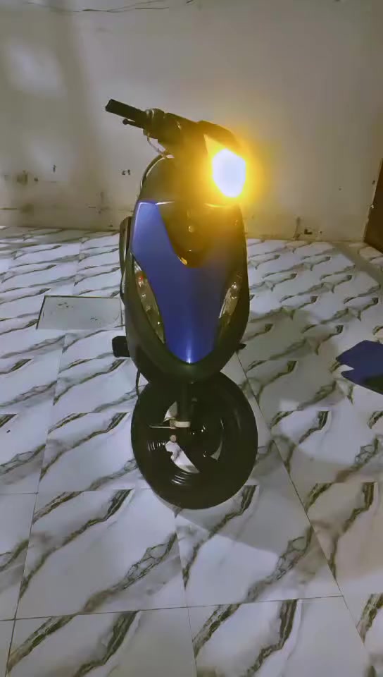 دراجه للبيع المو شراي لايتعب ويدك ع رقم   خوان دراجه مكينه بلاد بلاد كهربائيات شغاله ما عدى دكمه السلف ولحساسات مالات البريك  دراجهه مشيهه يخبل المو  شراي لا  يتعبني سعره 825وبيه مجال مكاني بصره شط العرب باب الهوى رقم ***********
