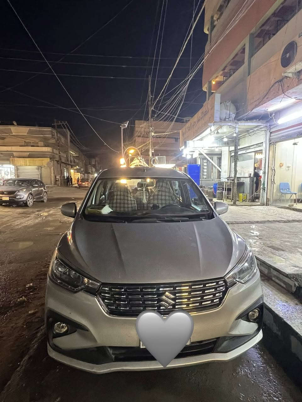 سوزوكي أرتيكا ياباني – موديل  
👨‍👩‍👧‍👦 عائلية | 7 ركّاب

🔹 ماشية:96
🔹 3 بصمات تشغيل
🔹 أبواب: 3بضمات
🔹 تحكم ستيرن
🔹 تبريد مركزي سقفي
🔹 شاشة أصلية لمس
🔹 بلوتوث + مخارج AUX
🔹 تبريد شاشة لمس
🔹 مكينة1500 VVT نظام سبورت
🔹 ويل كب
🔹 إشارة بالمرايا + مرايا شفط
💰 السعر:130 وبيها مجال للجاد
📞 رقم الاتصال:***********
