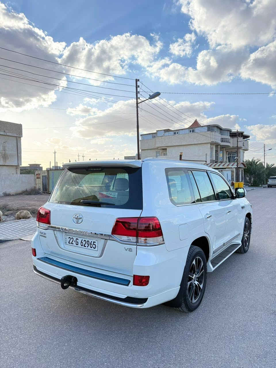 لاندكروز 2021 كراند ساز اصليه الباب الاول مكفوله كفاله عامه حتى الدعاميات  فول مواصفات ساز رقم اربيل الجديد محرك 8 سلندر كير شرط الكفاله ماشيه ٧١ الف السياره ع وضع الشركه تخم تاير حداديه تبريد السياره جاهزه السعر ٥٦٥$ بيع او مراوس حسب القناعة الاتصال *********** عنوان السياره بصره قضاء المدينه
