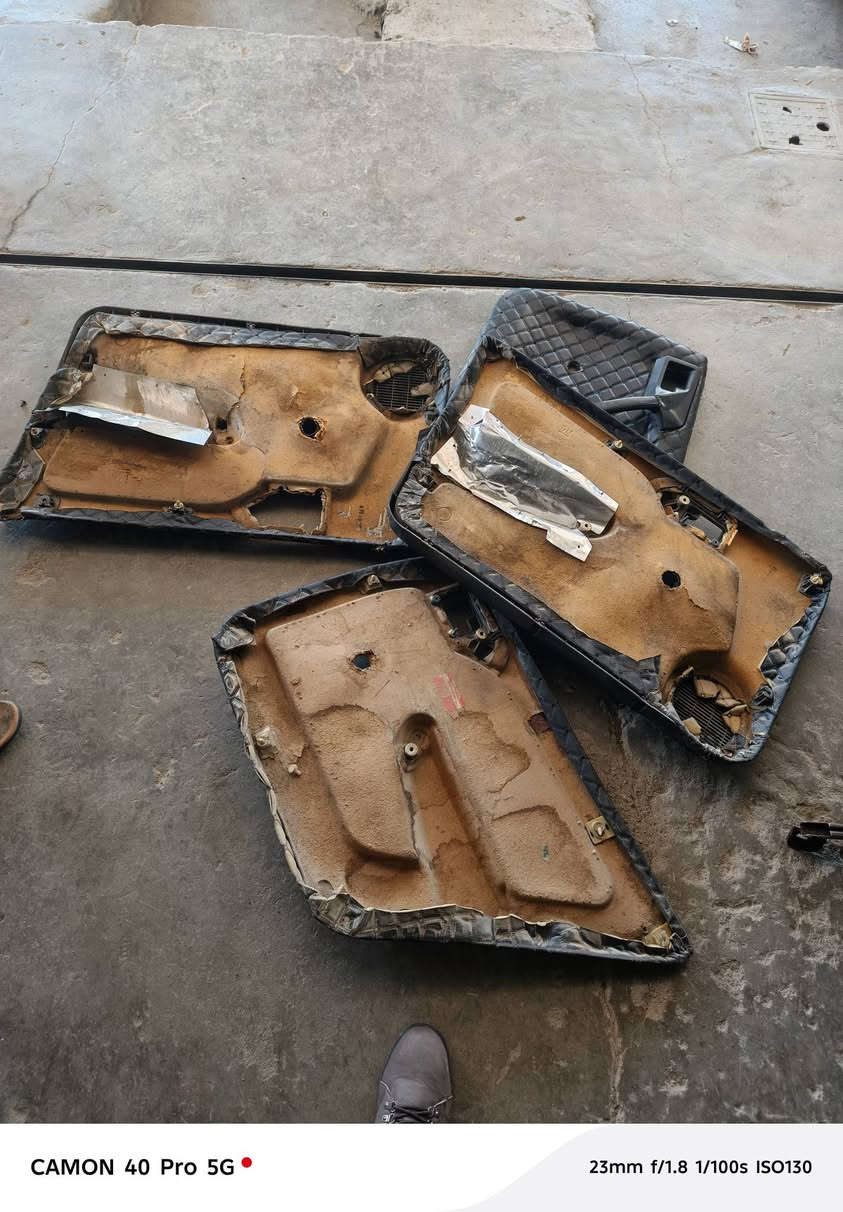 دوشمجي الاخوين يوفر لكم جميع انواع الأقمشة وبأحدث الموديلات واجمل الالوان وبأسعار مغريه ودوشمه جميع انواع السيارات ودوشمه السقوف والارضيه والابواب والصندوق وتحديث السيارات من الداخل حسب طلب الزبون يوجد لدينا كادر متخصص العنوان كركوك واسطي قرب بانزين خانه الواسطي نهايه شقق الغاز بأدراه اسطه يحيى أبو يوسف للاستفسار ***********
