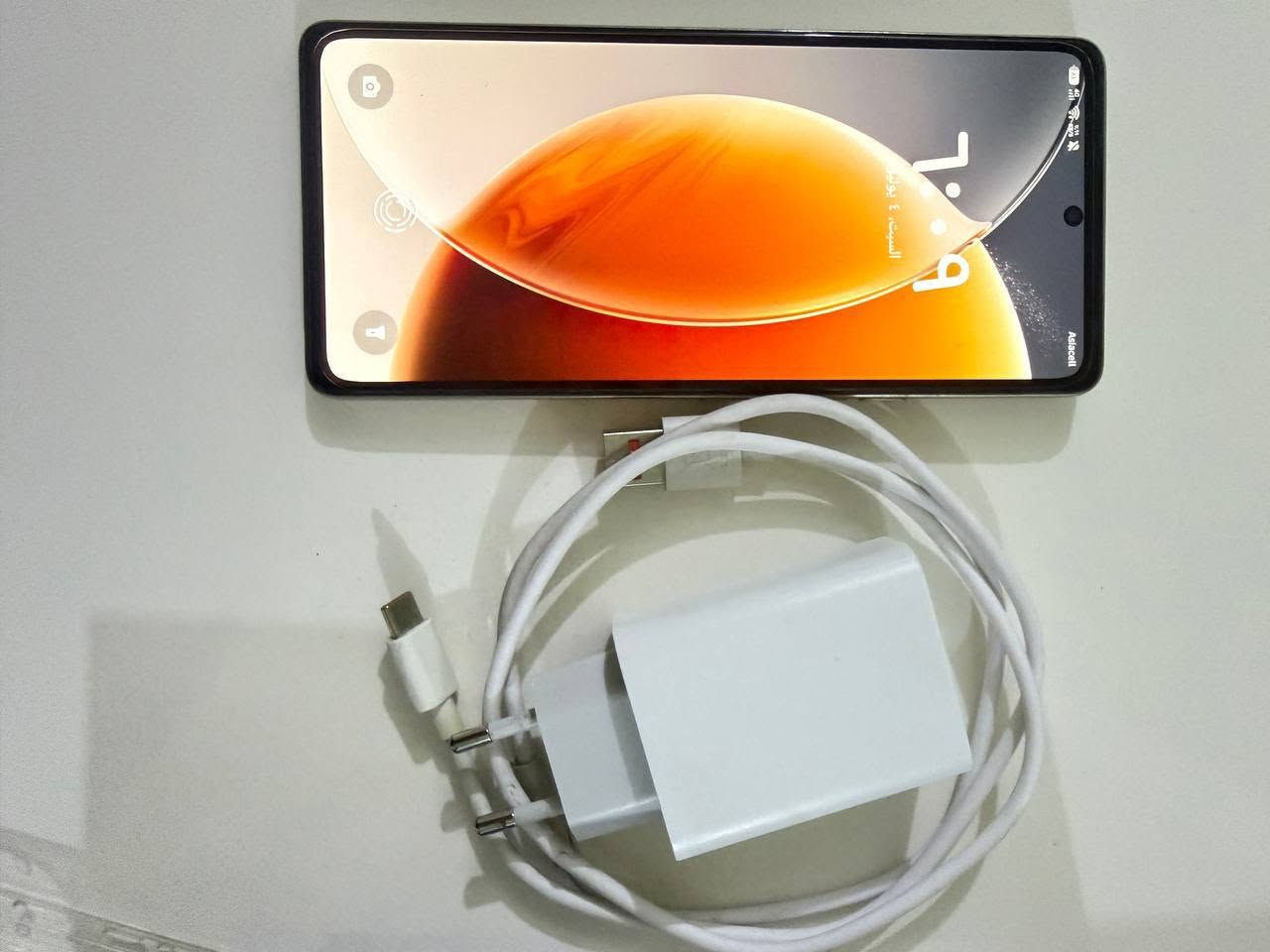 مرحبا.. 
 جهاز TECNO Camon 30
للبيع نظيف جداً مع كامل ملحقاته مثل ماموضح بالصورة
_كارتونة 
_كڤر 
_شاحن


**إذا كنت صاحب هذا الإعلان وتريد حذفه لأي سبب، رجاءا أرسل رسالة إلى الدعم الفني**