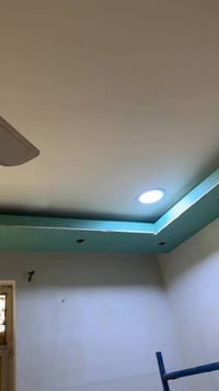 يوجد كادر متكامل  كل ما تحتاجه من صيانه في بيتك او محلك✅️ ترميم⚒️ +صبغ...