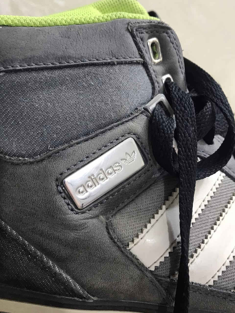 اديداس اصلي قياس ٤٢ سعر ٢٥ الف قفل


**إذا كنت صاحب هذا الإعلان وتريد حذفه لأي سبب، رجاءا أرسل رسالة إلى الدعم الفني**