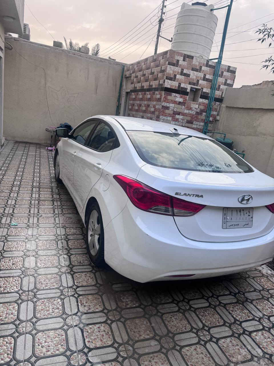 سلام عليكم … للبيع فقط
النترا ٢٠١٣ وارد امريكي صبغ جاملغ السايق والبنيد مبدل وبيها تكحيل بسيط والقمارة بيها تكشير والسونار مرفق بالمنشور .. مكينة حاوية جديدة شادها قبل شهرين .. رقم مثنى مشروع وطني بأسمي تحويل ثاني يوم .. مكان السيارة البصرة / الزبير .. السعر ٩٥
 وبيها مجال حك الجية .. الاتصال على الرقم ٠٧٧٣ ٥٦٦ ٤٦٨٧
