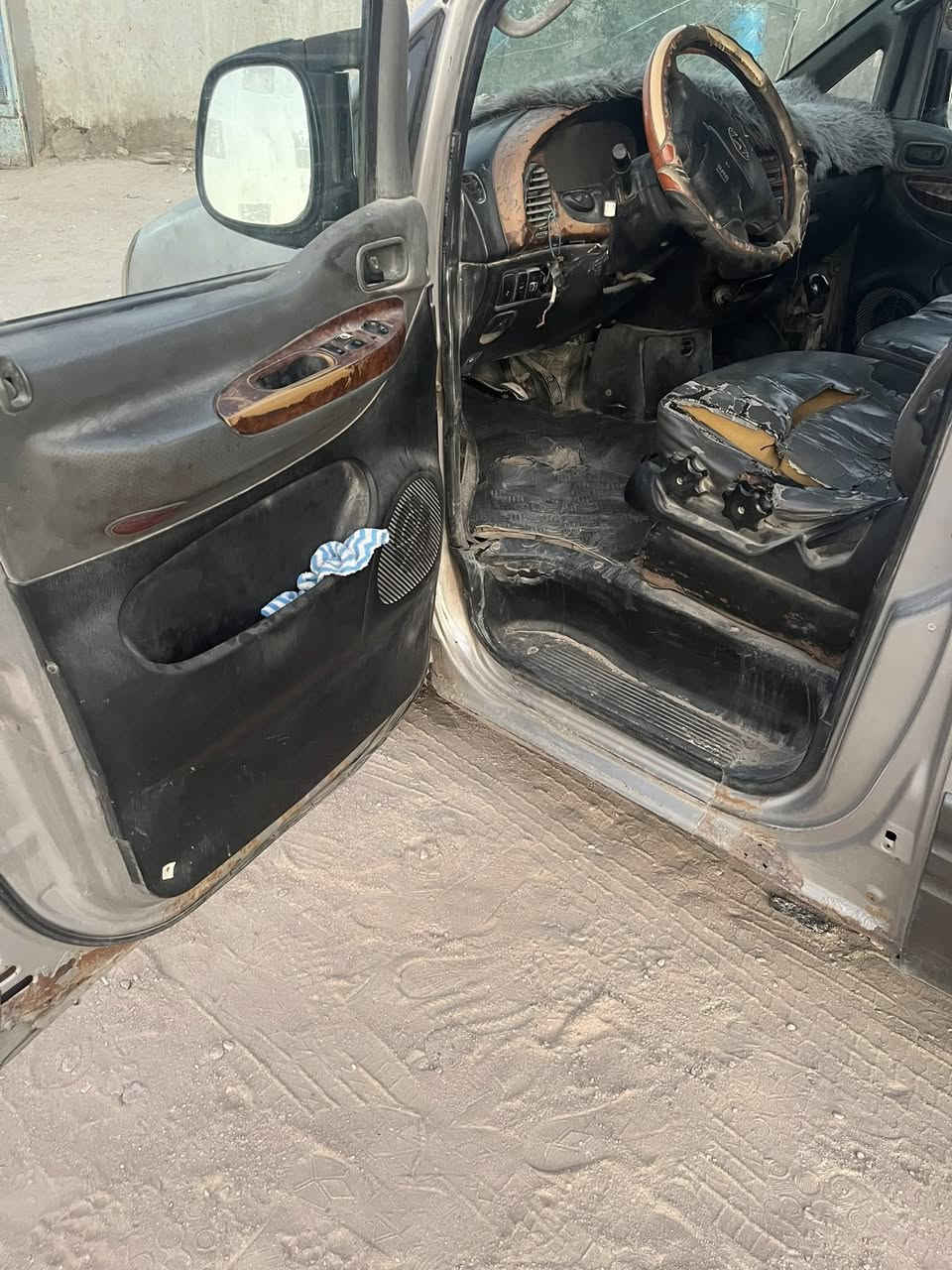 ستاركس ٢٠٠٧ مالكة بالبصرة شط العرب ماواصله سنوية ب ٢٠٢٢ منتهيه هيئة ماعرف شكد عليهه غرامات ماعليهه مكينة وكير واكسن شرط تفحص عراحتك شواصي معمرات تعمير عشرط مكان سماوة سوير السعر ٢٧ وبية مجال


**إذا كنت صاحب هذا الإعلان وتريد حذفه لأي سبب، رجاءا أرسل رسالة إلى الدعم الفني**