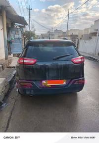 شيروكي ٢٠١٦ • گير أوتوماتيك ٩ • رقم دهوك