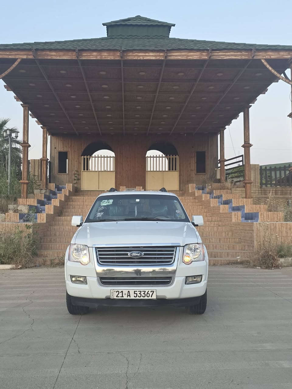 سلام عليكم من رخصة الأدمن المحترم عندي فورد اكسبلور.لون ابيض ثلجي.موديل 2007.خليجي شريكة نيفا.رقم سليمانية جديد. سنوية ورقم جديد لغاية 2028بيهة بطاقة بانزين.محرك حجم 6سلندر بشرط لاصرف ولابخار.سيارة بدون صبغ كلين.تبريد شغال ثلج 🥶.تبريد قطعتين.موصفات سيارة كشن كهربائي مرايات كهربائي قفل مركزي كنترول شاشة كاميرة دوارة دبل اكسل 4×4.لايتات زينون.تحكم استيرن.سيارة جاهزة من كل نواحي صدر امامي وخلفي كله جديد 4اطارات وباتري كلة جديد.سيارة جديدة بدون مصرف ترايك وين متريد.السعر 85وبيهة مجال قليل.رجاء مو شراي اعبر منشور بكلمة حلوة مكان سيارة كركوك شورجة ملاحظة بدون اقصاط بدون مراوسة فقط ابيع نقد.لل تفاصيل خابر الرقم ***********📞
