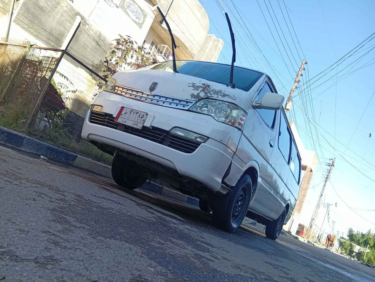 سلام عليكم عندي اجوان م2014 حره بس ما اندل صاحبها و بيها ضربه بل طويله و معمره مكينه ونجي مجول جديد كير و اكسل جدد تخم تاير باتري فقط عوزها دوشمه مكاني بغداد الحسينيه مال راشديه سعر 47 و بيها مجال رقم ***********
