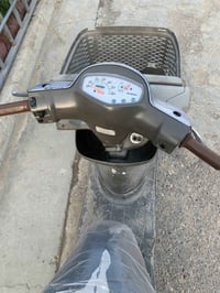 خواتي هاي الدراجه للبيع ساسوكي السعر 150 وبيها مجال حگ الجيه واني خادم...