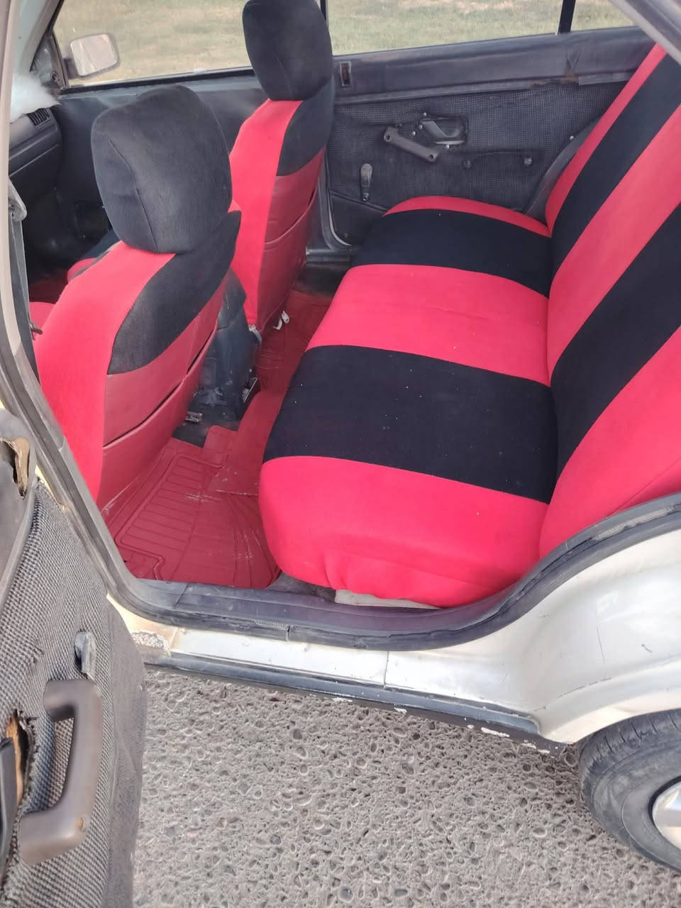 السلام عليكم بيجوفرنسي موديل 1992حجم405رقم كركوك دولي بسمسي هزه جديده سنويه لل2030دفتربانزين موجود محرك وصدر           تايرات كلو جديد خياس مابيه كشره على الابلاد معجون مابيه         دوشمه جديد كهربايات شغاله السياره ماعايزه اي شي جاهز من كلشي      السعر22ورقه الا ستفسار ألا تصال على الرقم ***********/***********
