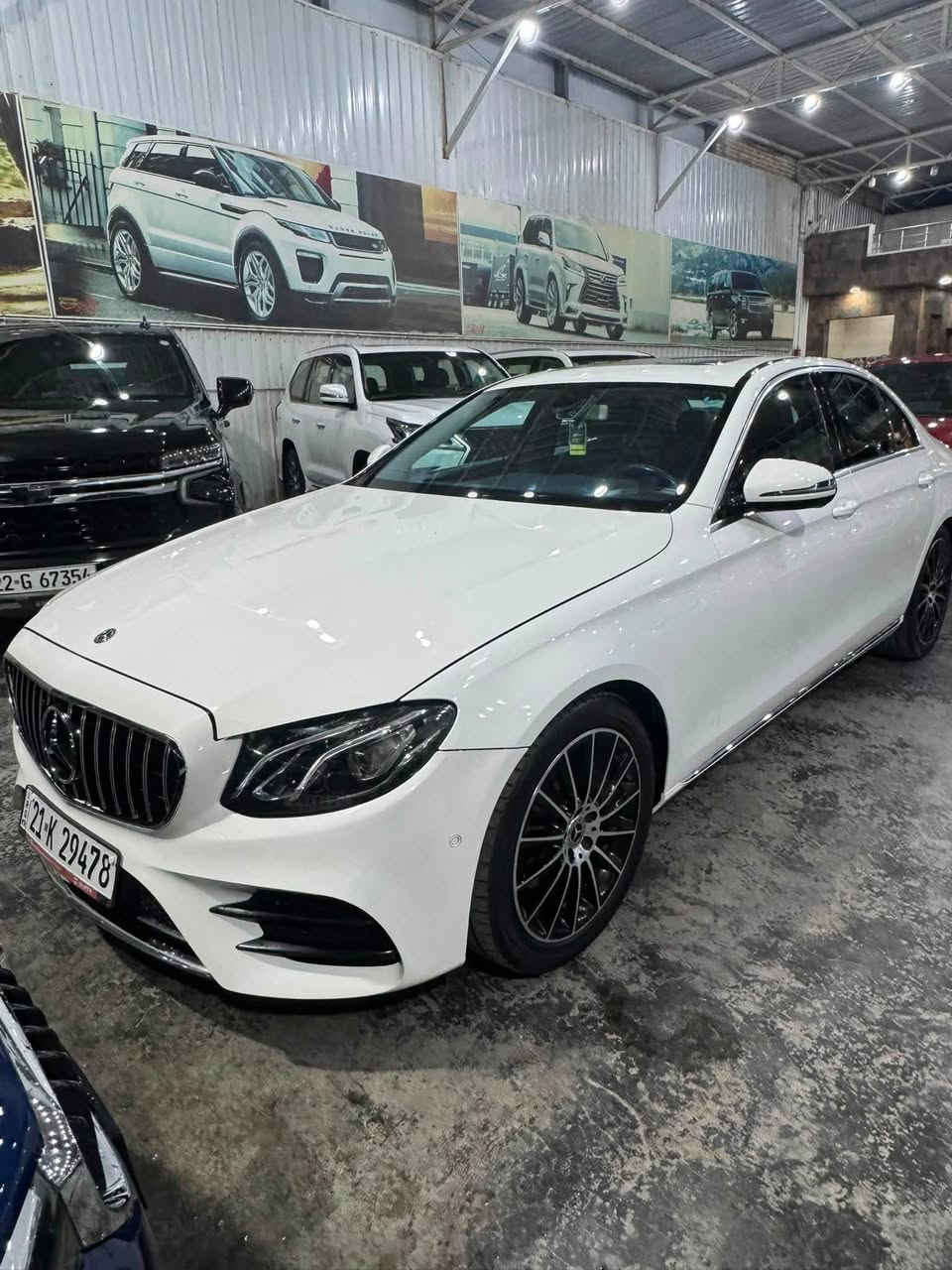 السلام عليكم مارسدس 2018 E300 فول الماني حادث بسيط رقم سليمانيه بأسمي تحويل مباشر للاستفسار الاتصال ***********
