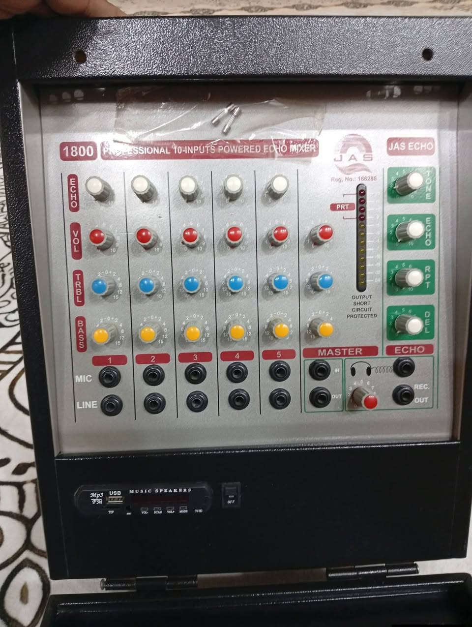 مكس' جديد سعرة 250,الف يوجد توصيل


**إذا كنت صاحب هذا الإعلان وتريد حذفه لأي سبب، رجاءا أرسل رسالة إلى الدعم الفني**