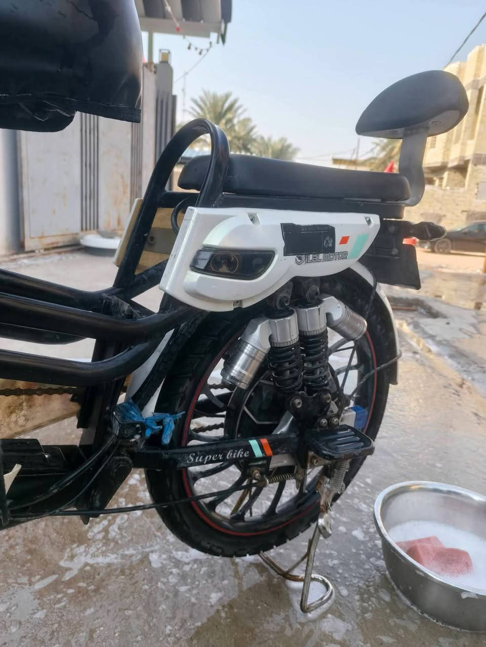 بايسكل شحن للبيع
الحجم ٢٢ 

البطاريات اربعه نظيفات 

لايت واشاير 💥

موديل 2024

تجوه و الشاحنه موجودات 
 
السعر مالته 190وبي مجال الخاص مفتوح 
عنواني كربلاء طويريج


**إذا كنت صاحب هذا الإعلان وتريد حذفه لأي سبب، رجاءا أرسل رسالة إلى الدعم الفني**
