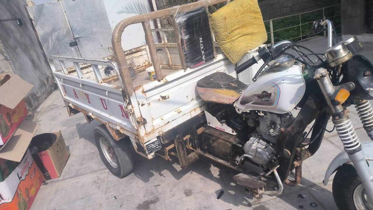 ستوتة 21.  سعر. 1550. اوراق كاملة.  محرك. يخبل.  مكاني ناصرية مركز ‏‪0781 249 8785‬‏
