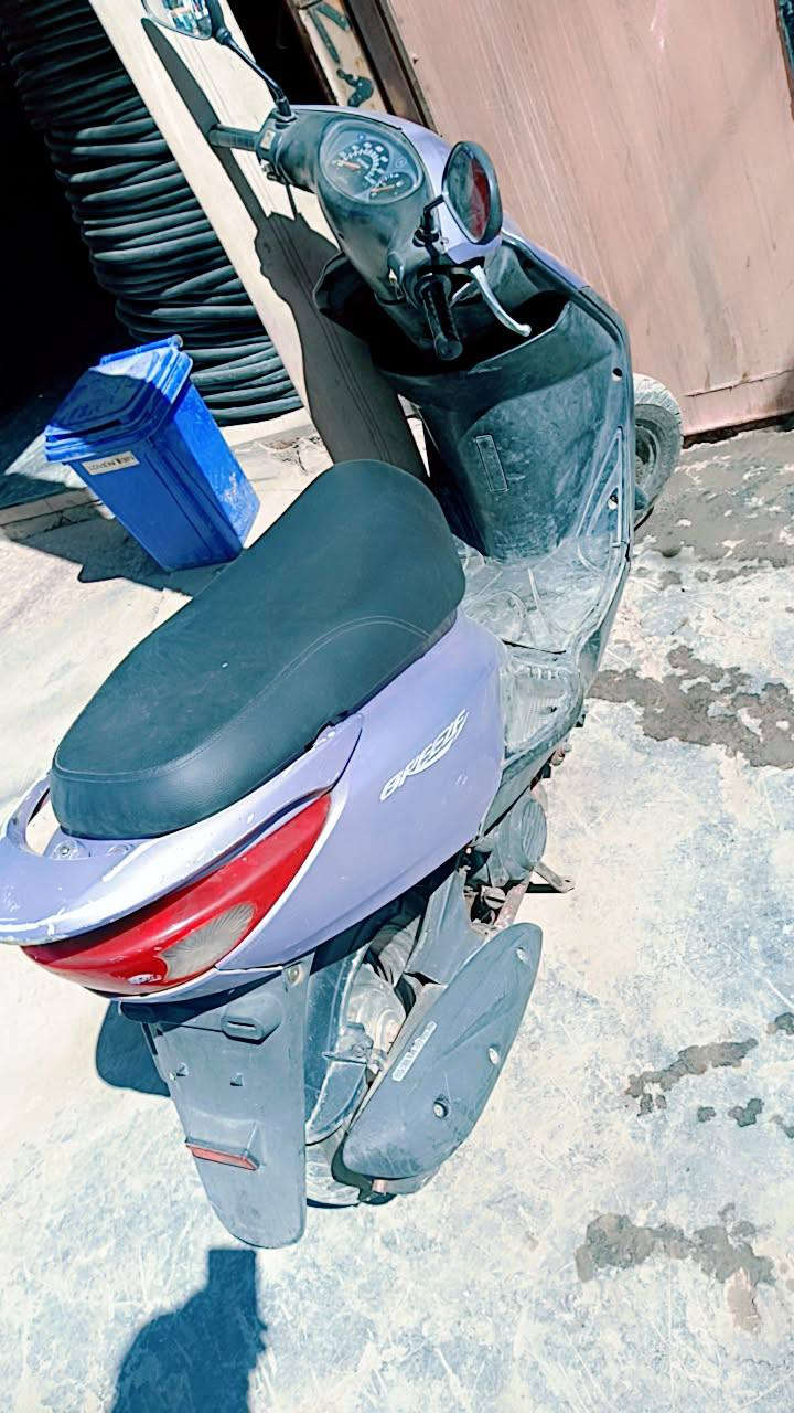 السلام عليكم بريد 140 مكفوله مال رمبة للبيع سعرها 850 الف بيها مجال للشراي مكاني بغداد الشعب اتصل على الرقم  ***********
