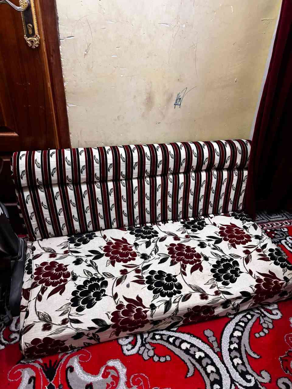 جلسة ارضية للبيع
السعر 195
قطعها كامل متوفرة
العنوان شط العرب الحوطة 
للاستفسار التواصل على الخاص


**إذا كنت صاحب هذا الإعلان وتريد حذفه لأي سبب، رجاءا أرسل رسالة إلى الدعم الفني**