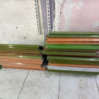 رفوف للبيع عدد الرفوف اكثر من ٥٠ الى٥٥ جداً نضيفه وجديدات كاملات بس تا...